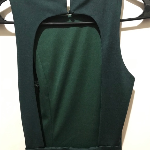 Dark green dress open back - Picture 5 of 8